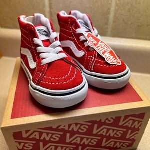 Vans Toddler Sk8-Hi Zip Shoe NWT size 4